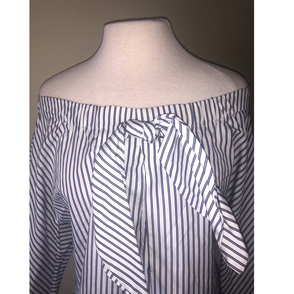 Blouse - Picture 2 of 7